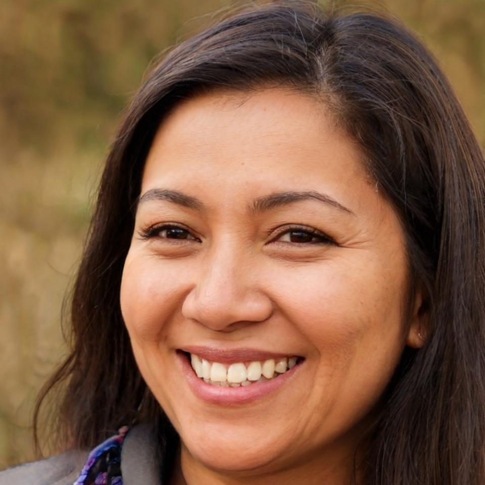 Professional headshot of Zara instructor